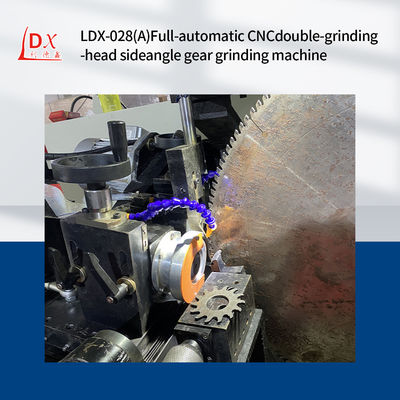 LDX-028A Üretici Doğrudan Servo Set Bıçak Dairesel Çakmak Blade Çift Çakma Kafa Yan Çakma Makinesi
