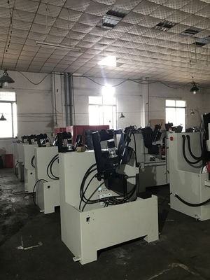 LDX-020B Alüminyum Alaşım Dairesel Görme Bıçağı Ön Ve Arka Köşeli Döşeme Makinesi