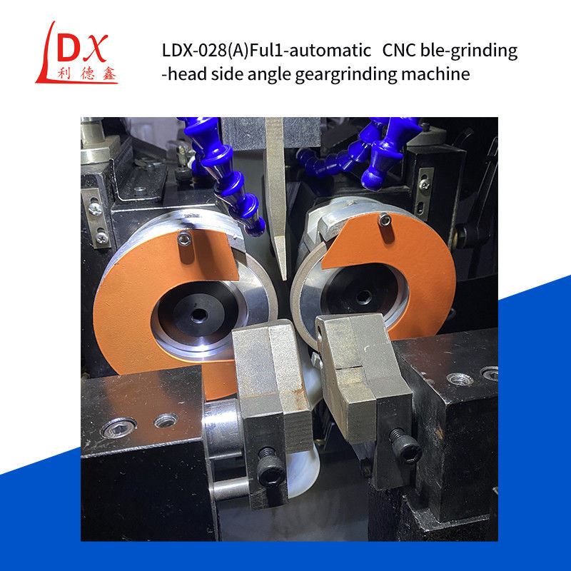 Servo TCT Çakmak Dairesel Çakmak Blade Çift Çakma Başı Yan Köşe Tam CNC Çakma Makinesi LDX-028A