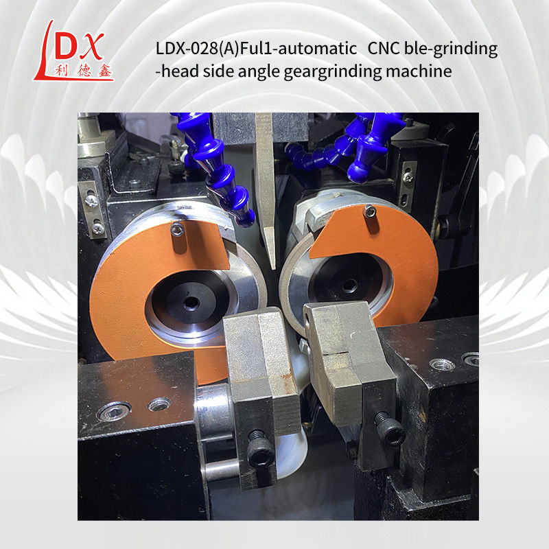 Tam CNC Dairesel Testere Bıçağı Çift Döşeme Kafa Yan Köşe Döşeme Makinesi LDX-028A