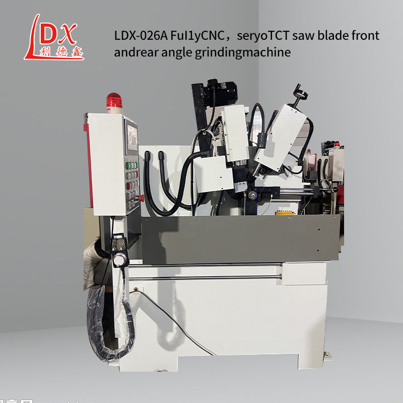 20 Diş / Dakika Özel Servo Swing Angle Dairesel Çakmak Blade Otomatik Döşeme Makinesi LDX-026A