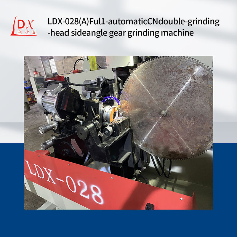 LDX-028A Servo Set Tool CNC Dairesel Çakma Blade Çift Çakma Başı Yan Köşeli Döşeme Makinesi